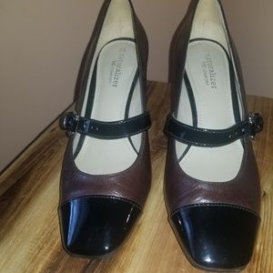 Naturalizer Mary Jane style heel